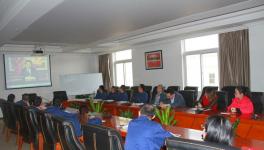 海川装备公司组织集中观看专题片《永远在路上》