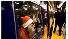 这条地铁美国建了80多年才完工 刚通车就出乱子