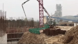 抢抓晴好天气 南方水泥物流输送带抓紧建设中