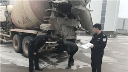 五一”小假期将近 抚州交警探班水泥厂