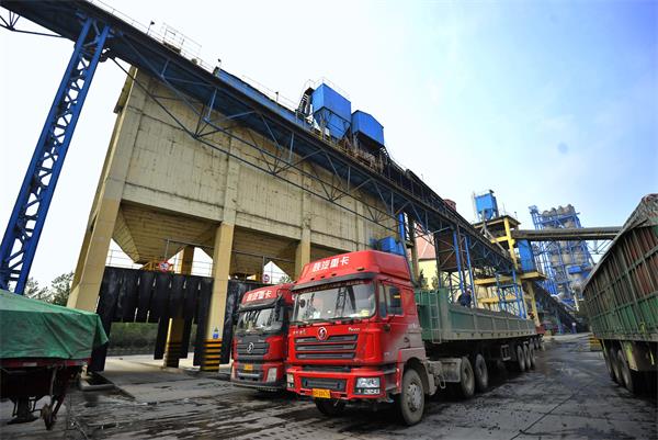 42载“老水泥”眼中的时代变迁