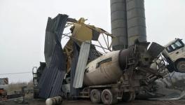 悲剧！余姚百吨水泥罐体坍塌，现场面目全非，一人被埋……