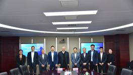 中国信保与红狮集团签订全面战略合作协议