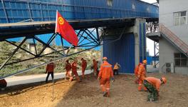 大干一百天 赞皇金隅团委在行动