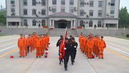 五星闪耀，国旗飘扬——赞皇金隅举行“五一”升旗仪式