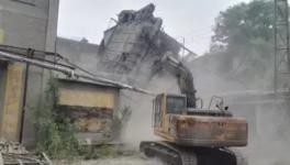  这家带着红五星的水泥厂被拆了