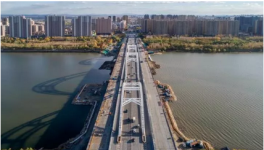 长青跨浑河桥首次采用了ECO改性聚氨酯混凝土桥面施工技术