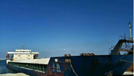 烟台芝罘海事处依法滞留一艘低标准砂石运输船舶