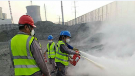 天辰水泥公司开展“11.9”消防实战演练