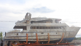 普吉沉船凤凰号设计建造不合格！填混凝土稳船身