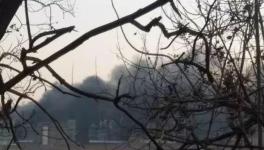 水泥厂突发火情 出动两辆消防车