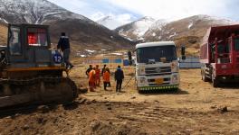 西藏公安检查拉萨城投祁连山水泥厂