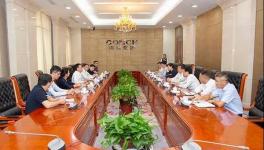 海螺水泥董事长高登榜会见防水行业龙头企业高管