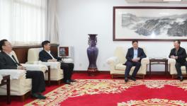 济南大学与金隅冀东水泥战略合作签约仪式在我校举行