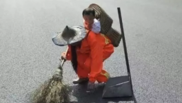 泪奔！底层水泥人曝光！领着800年不变的工资！