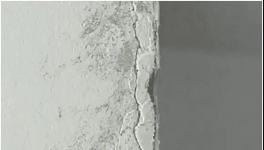 花500万买的“精装房”，墙体内竟然塞满水泥袋！