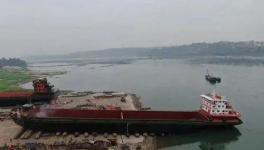 船业好趋势！又一艘6000吨级水泥熟料货运船下水！