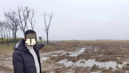 奇葩！两男子偷“水泥地”被抓！