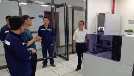 为使科研项目更接地气，质检部门参观尧柏水泥“万吨线”！