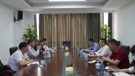 海螺水泥执行总裁拜访大客户！