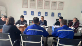 都匀市政府领导莅临都匀豪龙检查指导工作