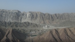 扎根边疆的矿山人，在荒漠里种出绿色发展之花！